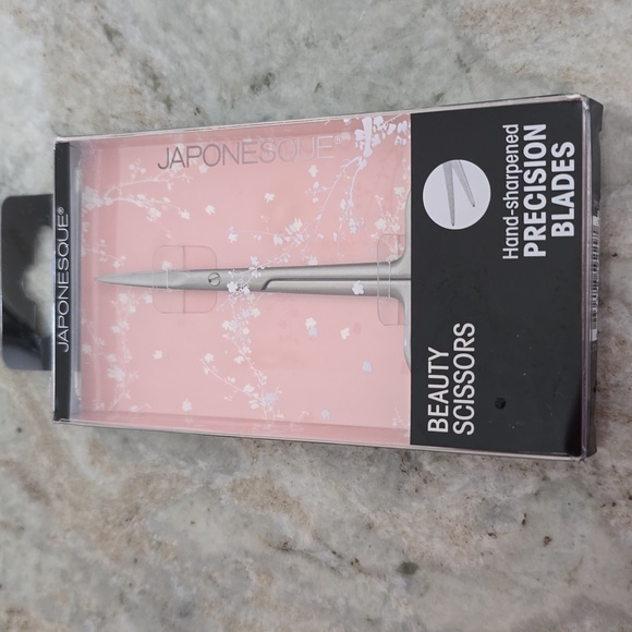 JAPONESQUE BEAUTY SUPPLIES - Picture 2 of 9